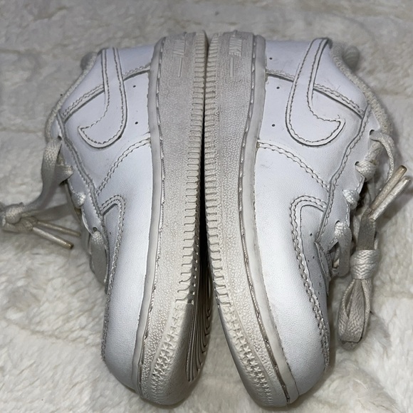 Nike Air Force 1 - Picture 4 of 8